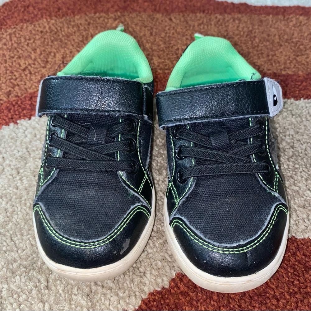 Skechers Kids Black and Neon Green Sneakers